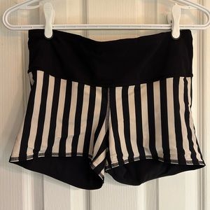 Lululemon shorts size 8